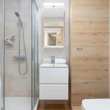 Cozy With Balcony Near The Forest In By Renters Sopot